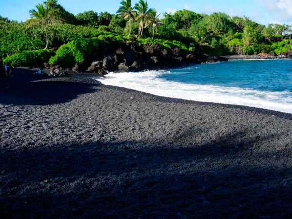 Playas Con Arena Negra 07