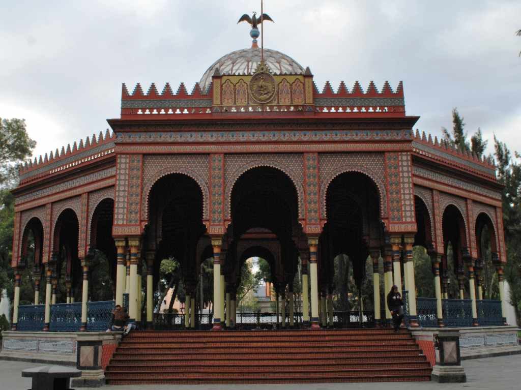 Kiosco Morisco Anos De Historia En Santa Maria La Ribera Panoramica